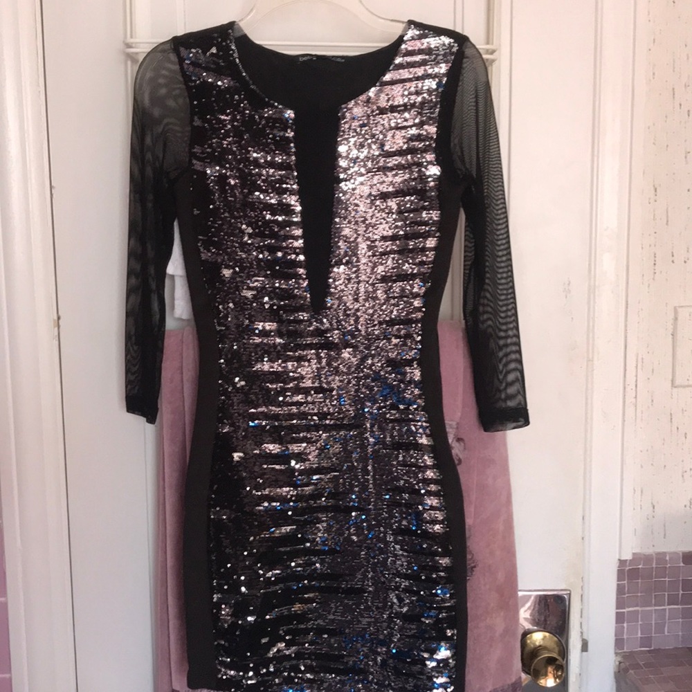 Bebe dress